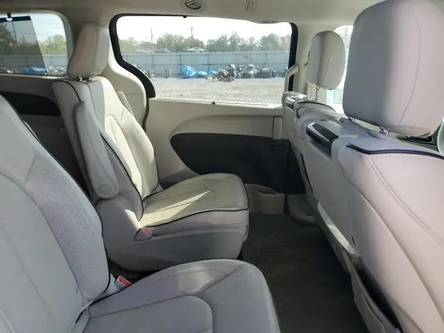 2018 CHRYSLER PACIFICA HYBRID LIMITED  