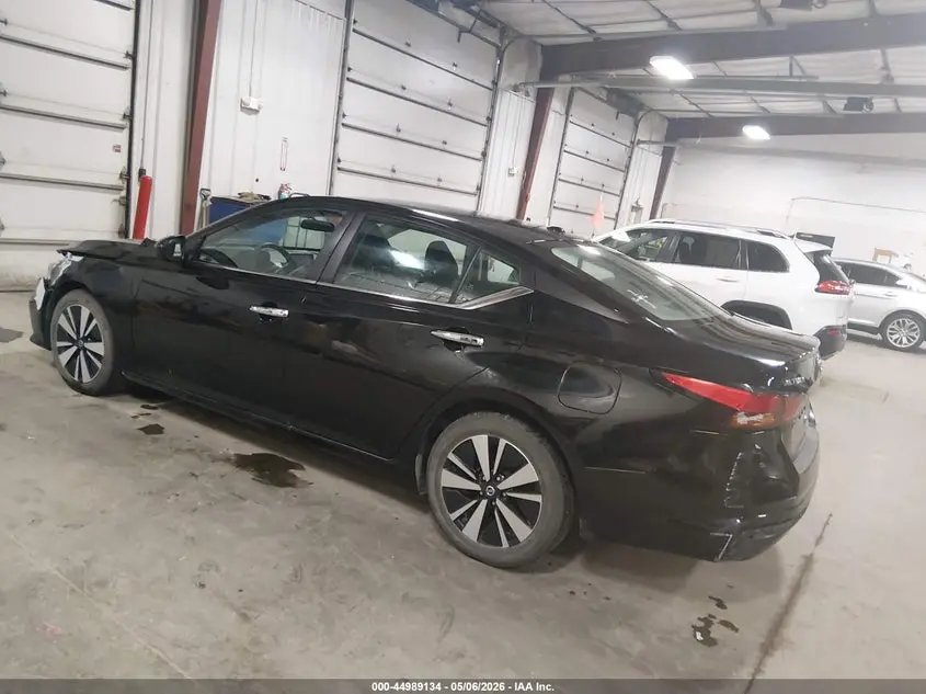 2021 NISSAN ALTIMA SV FWD