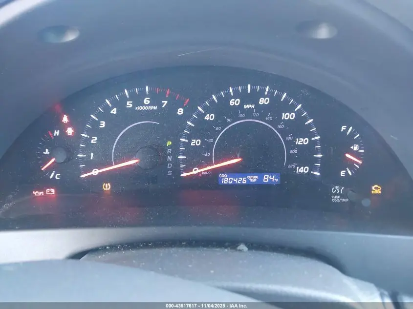 2011 TOYOTA CAMRY LE