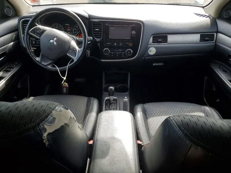2015 MITSUBISHI OUTLANDER SE  