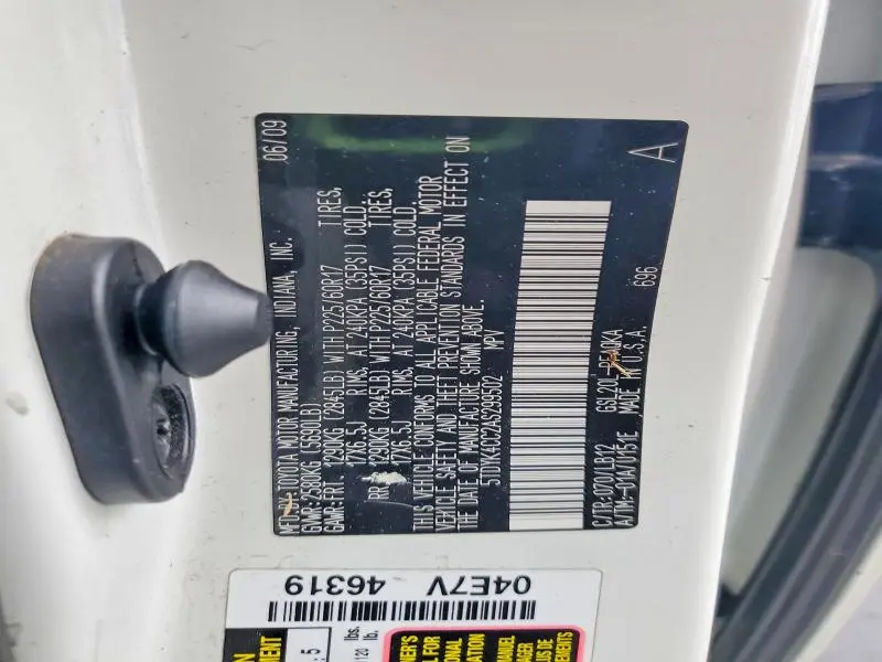 2010 TOYOTA SIENNA XLE  