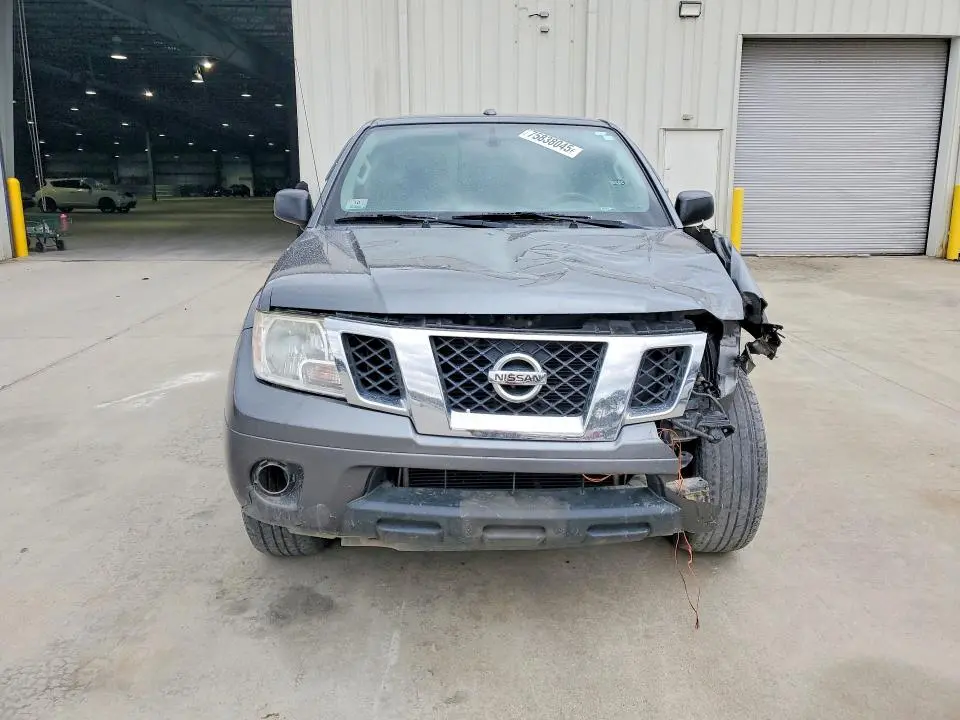 2016 NISSAN FRONTIER S  