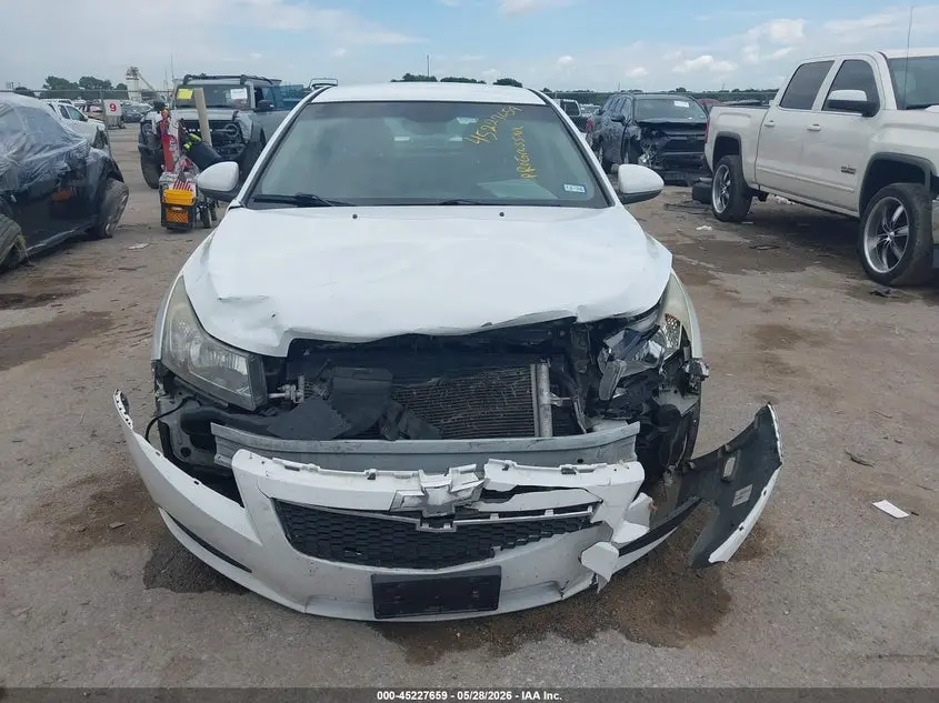 2013 CHEVROLET CRUZE 2LT AUTO