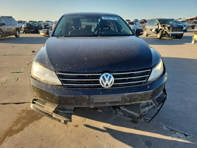 2017 VOLKSWAGEN JETTA SE  