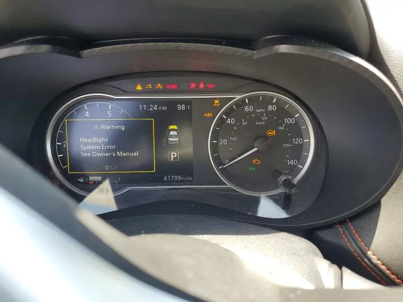 2024 NISSAN VERSA SR  