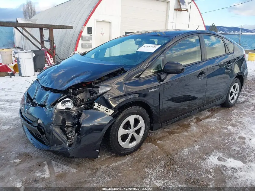 2014 TOYOTA PRIUS THREE