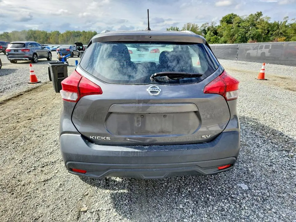 2019 NISSAN KICKS SV  