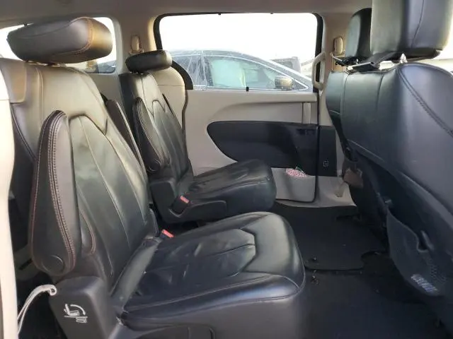 2017 CHRYSLER PACIFICA TOURING L  