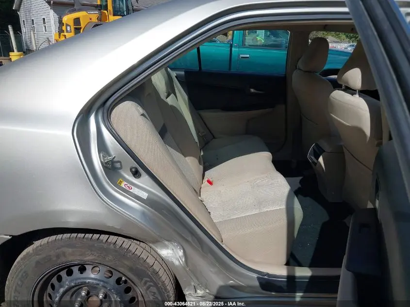 2014 TOYOTA CAMRY LE