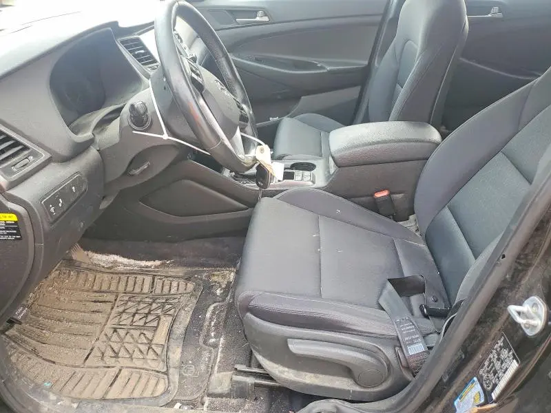 2018 HYUNDAI TUCSON SE  