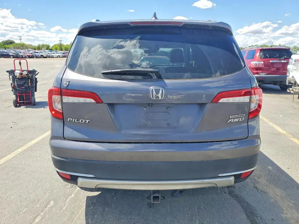 2019 HONDA PILOT TOURING  
