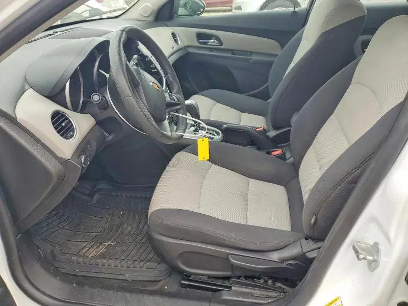 2015 CHEVROLET CRUZE LS  