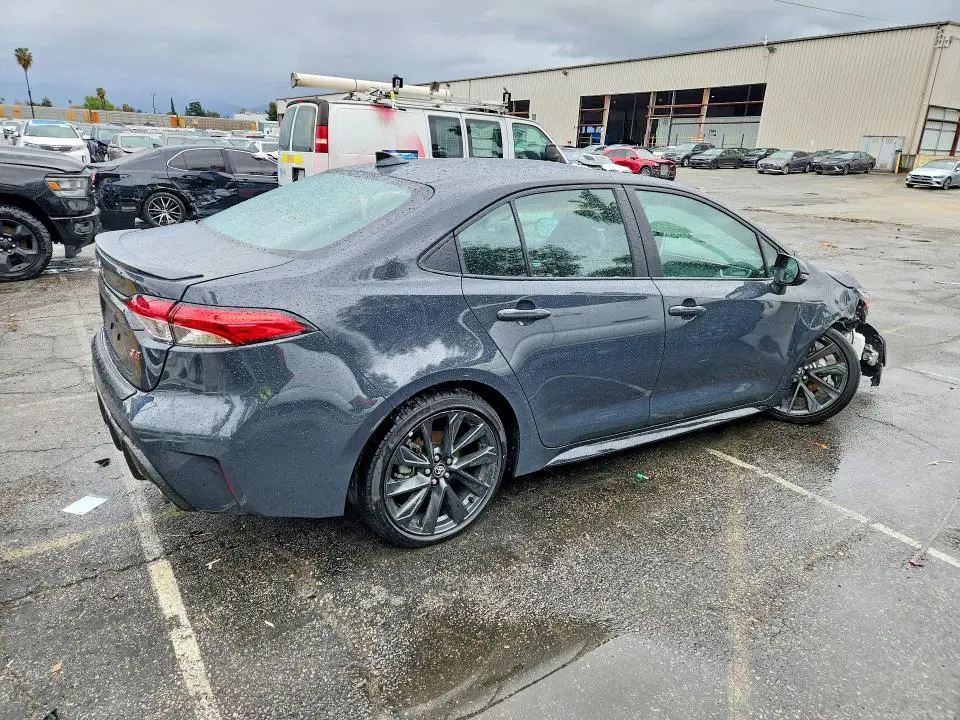 2025 TOYOTA COROLLA SE  