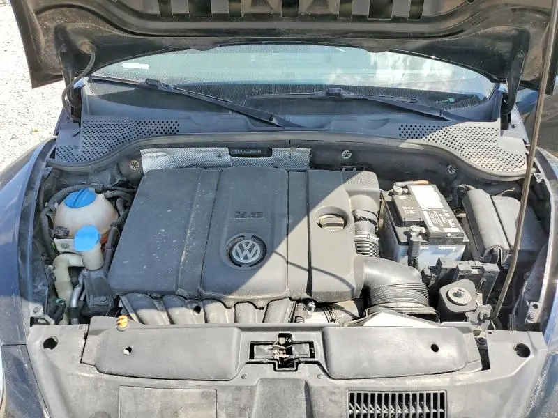 2012 VOLKSWAGEN BEETLE   