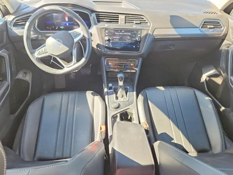 2022 VOLKSWAGEN TIGUAN SE  