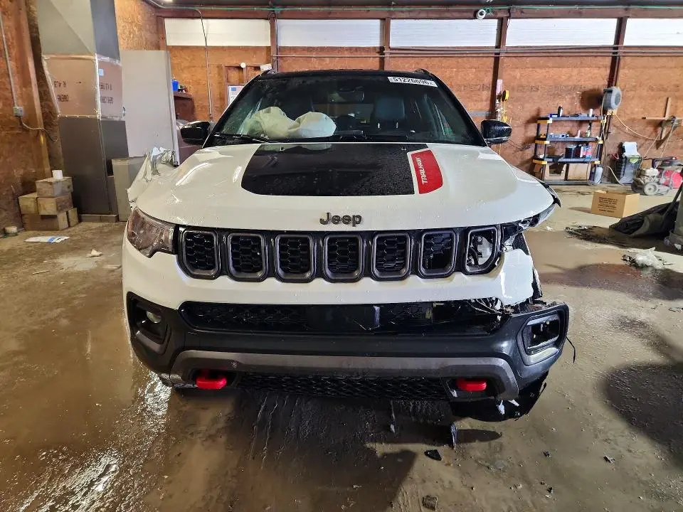 2025 JEEP COMPASS TRAILHAWK  