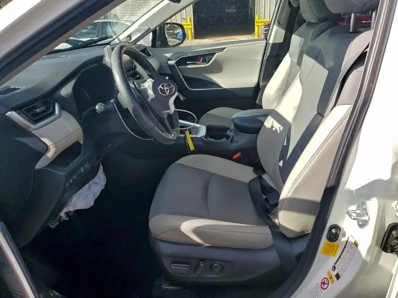 2019 TOYOTA RAV4 LIMITED  