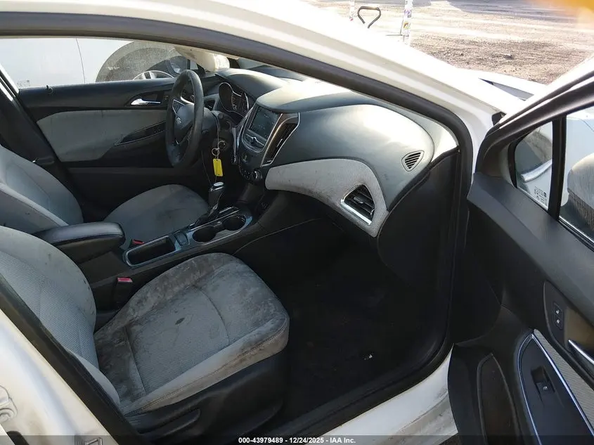 2019 CHEVROLET CRUZE LT