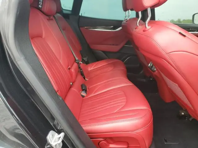 2017 MASERATI LEVANTE S SPORT
