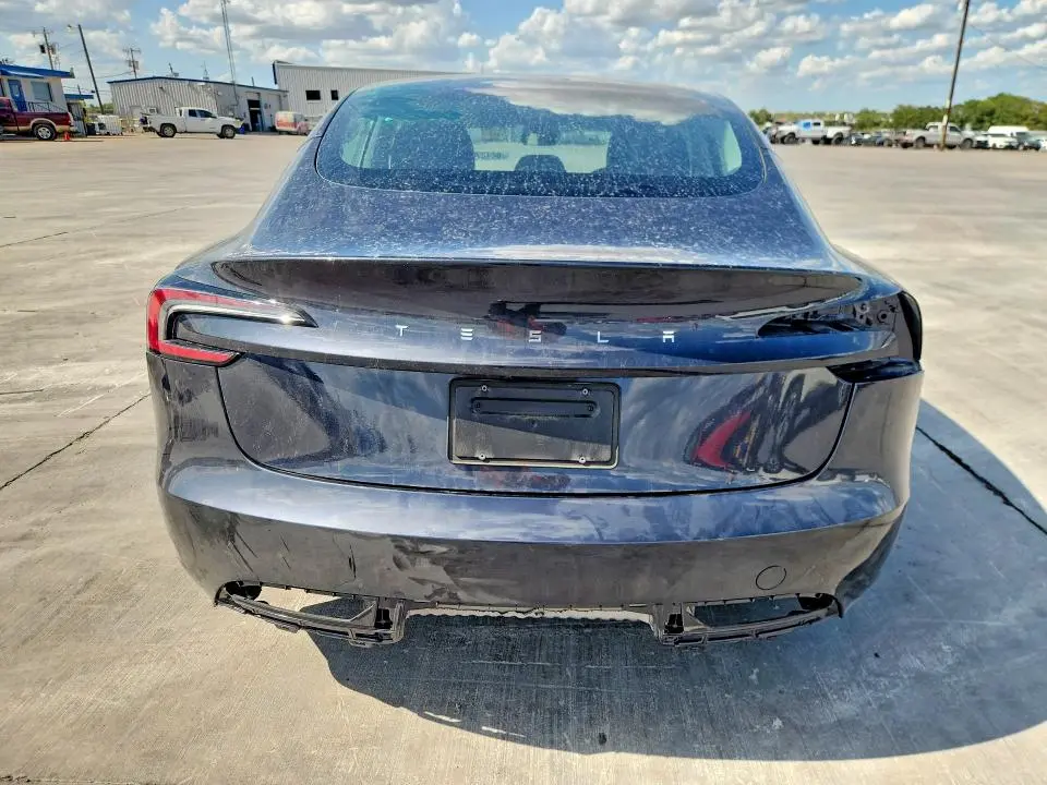 2024 TESLA MODEL 3   