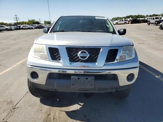2010 NISSAN FRONTIER CREW CAB SE  