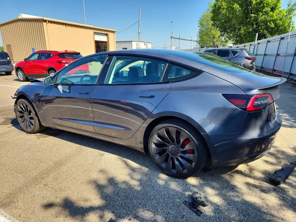 2022 TESLA MODEL 3   