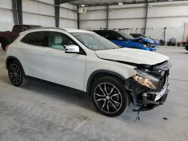 2017 MERCEDES-BENZ GLA 250