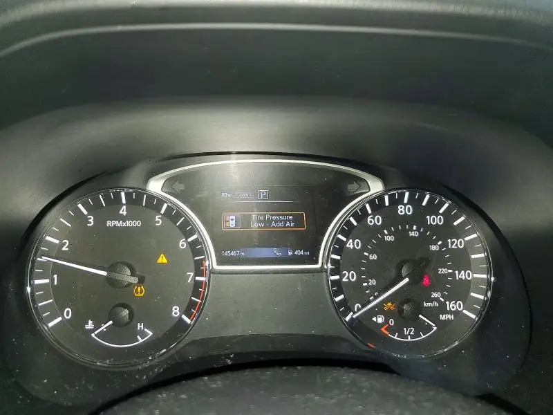 2019 NISSAN PATHFINDER SV  