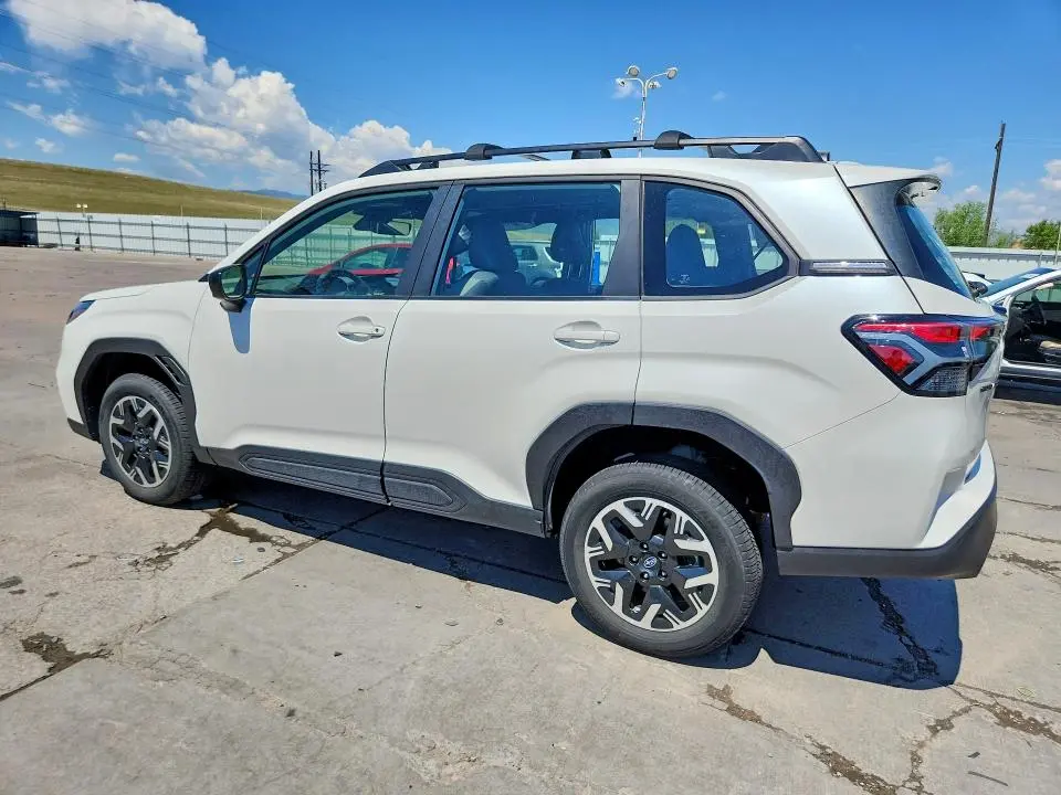 2025 SUBARU FORESTER   