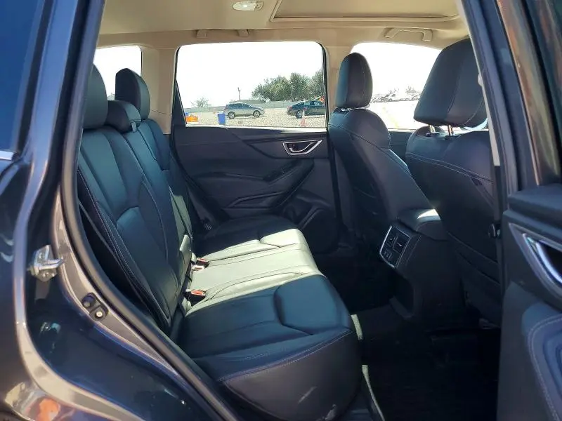 2021 SUBARU FORESTER LIMITED  