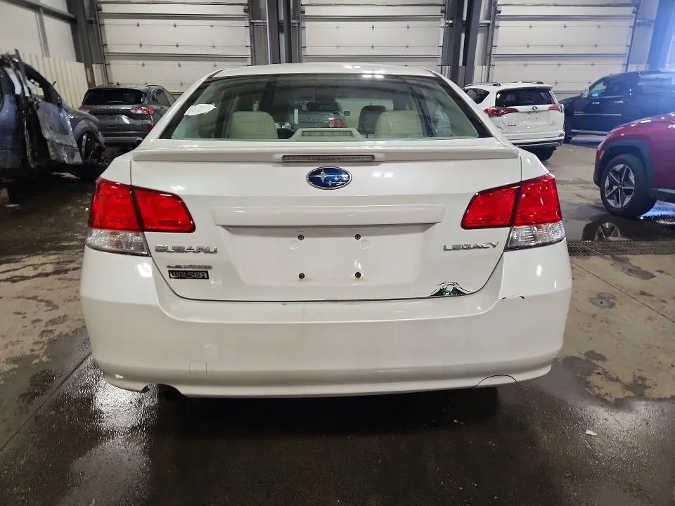 2011 SUBARU LEGACY 2.5I PREMIUM  