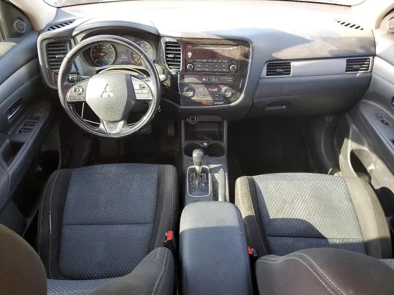 2016 MITSUBISHI OUTLANDER ES  