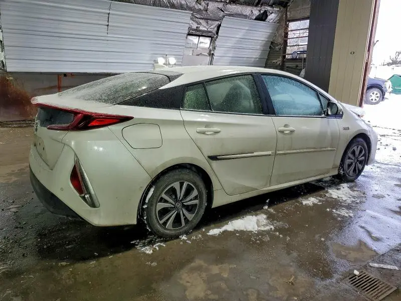 2017 TOYOTA PRIUS PRIME   