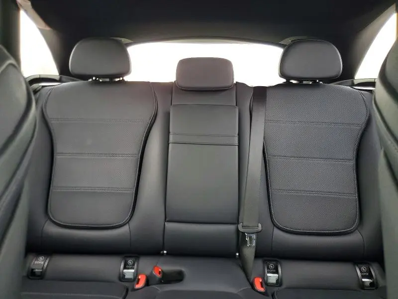 2024 MERCEDES-BENZ GLC 300  