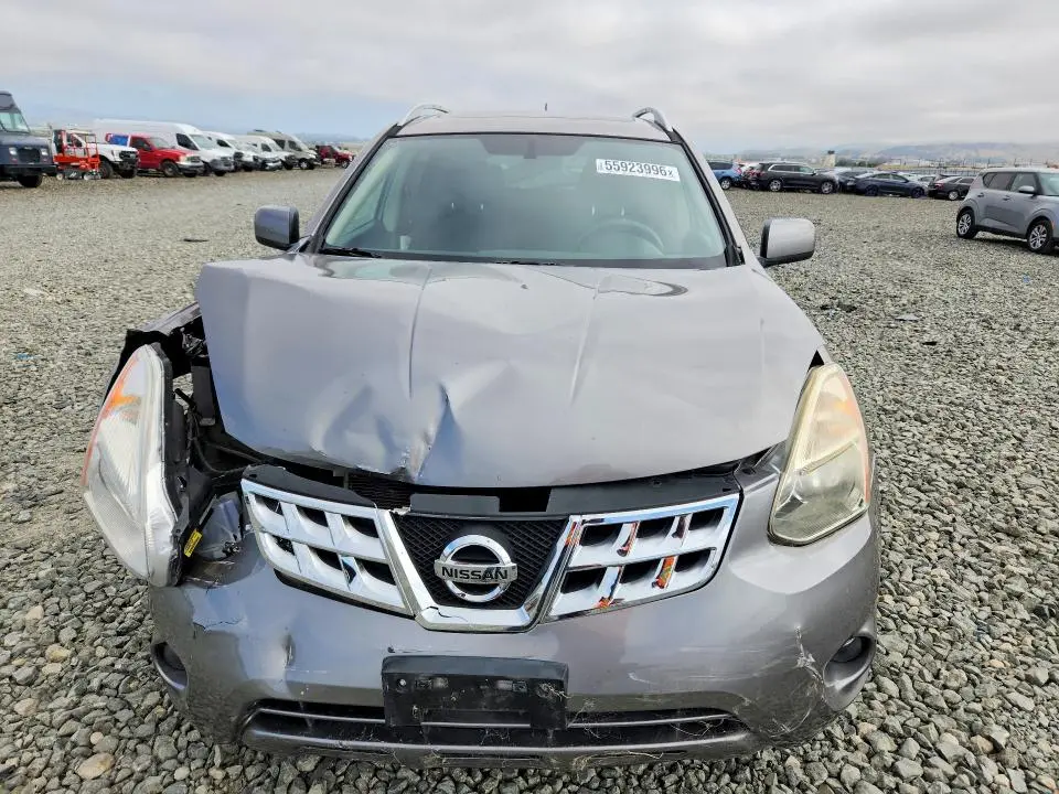 2013 NISSAN ROGUE S  