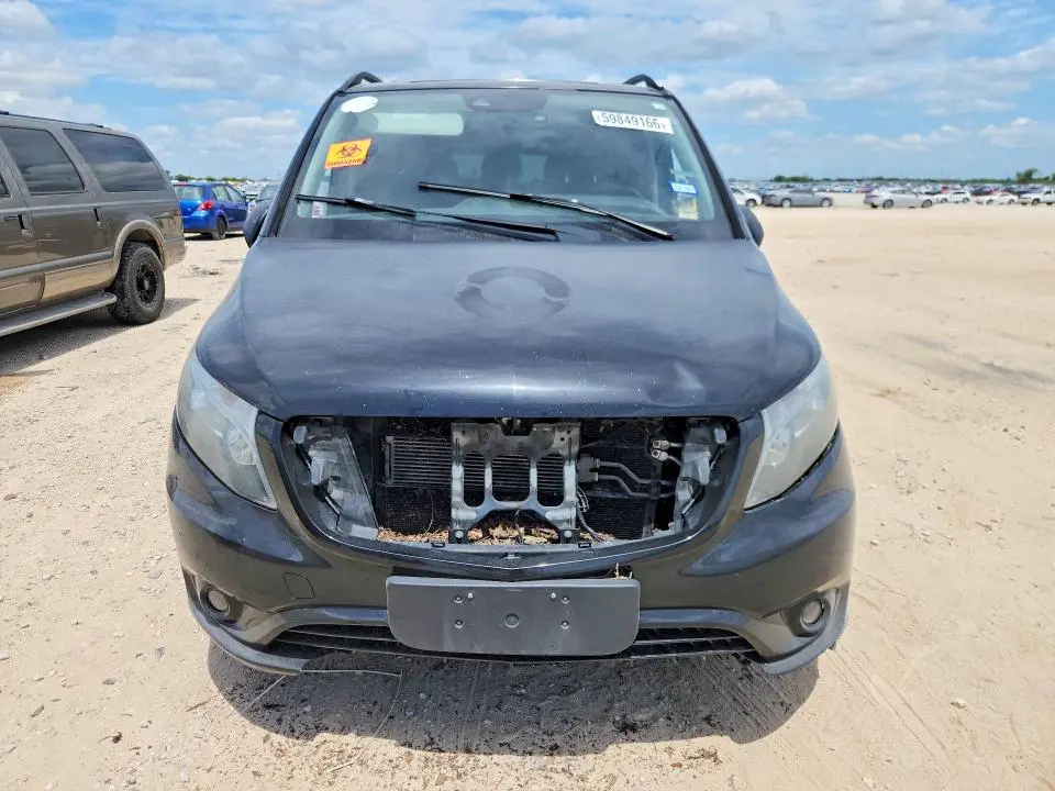 2019 MERCEDES-BENZ METRIS   