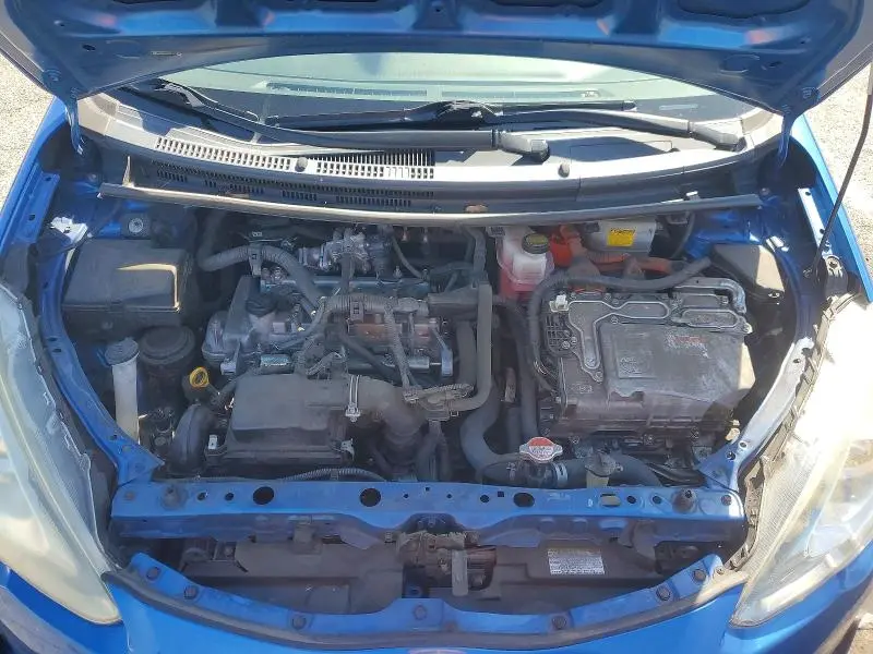 2015 TOYOTA PRIUS C ONE  