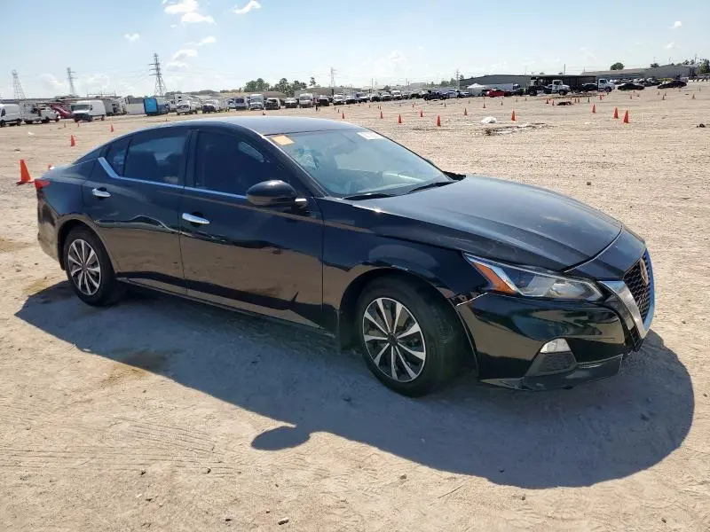 2019 NISSAN ALTIMA S  