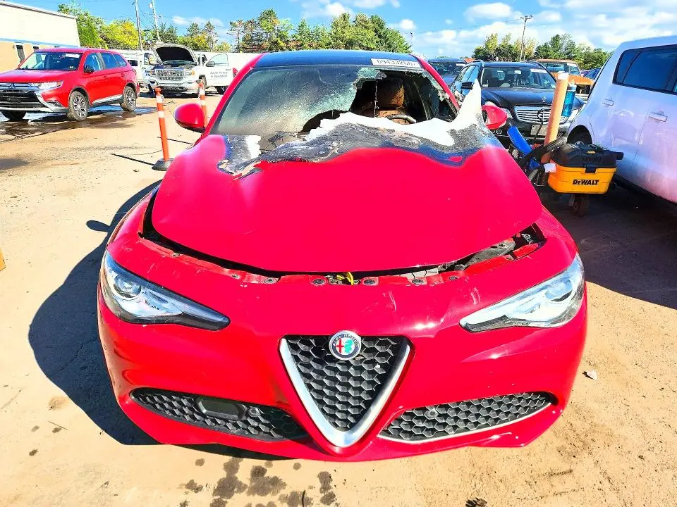 2018 ALFA ROMEO GIULIA TI Q4  