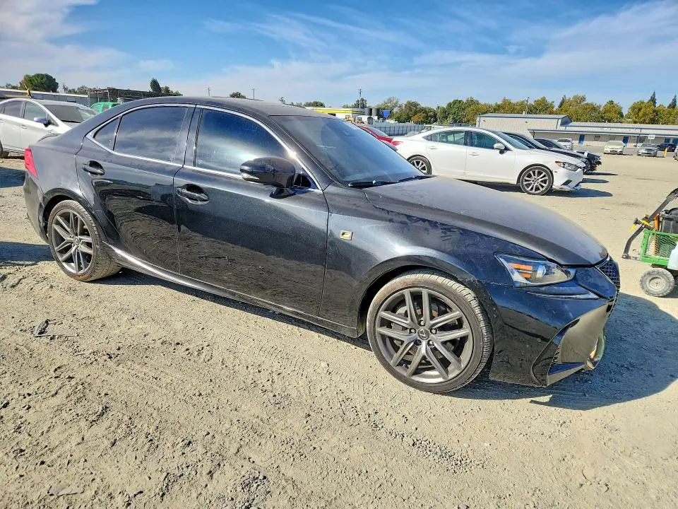 2018 LEXUS IS 300  