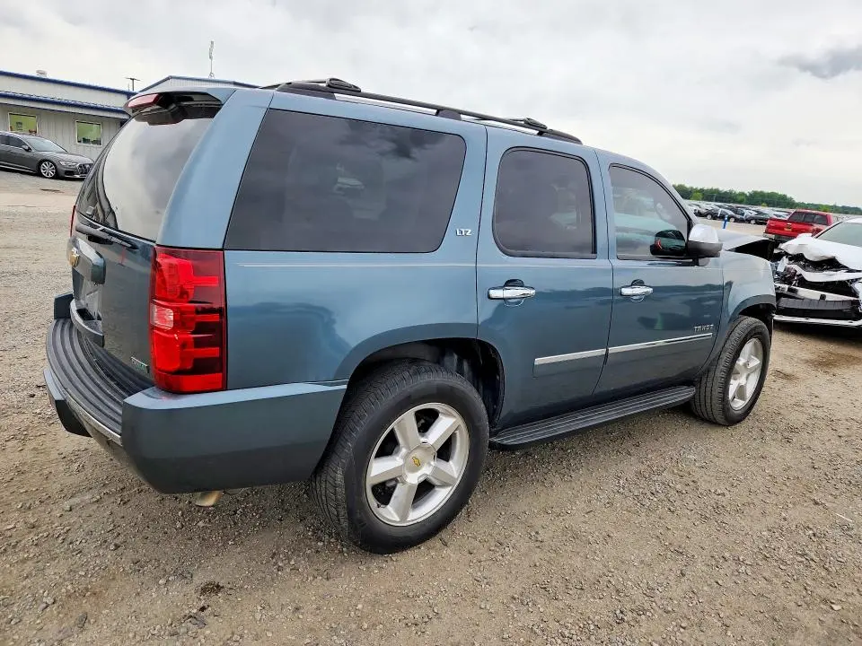 2010 CHEVROLET TAHOE C1500 LTZ  