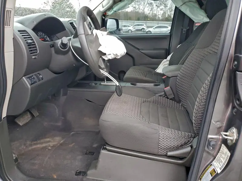 2020 NISSAN FRONTIER S  