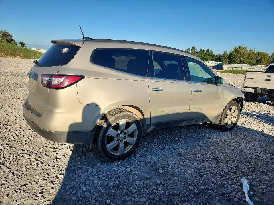 2017 CHEVROLET TRAVERSE LT  