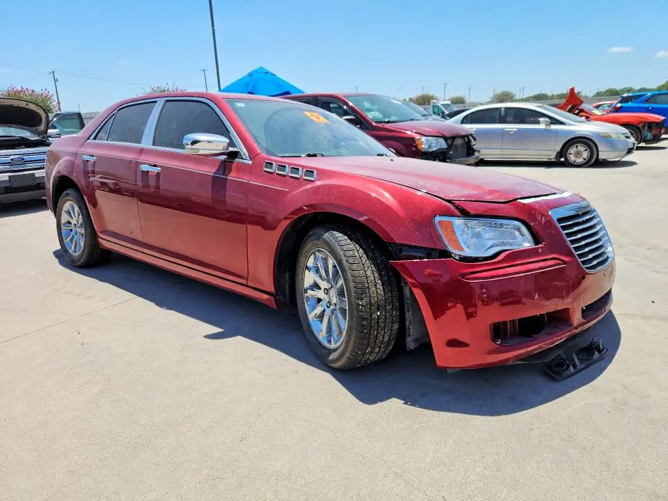 2014 CHRYSLER 300C   