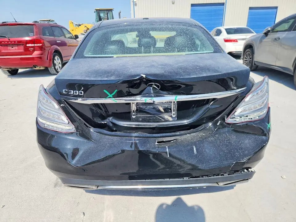 2016 MERCEDES-BENZ C   