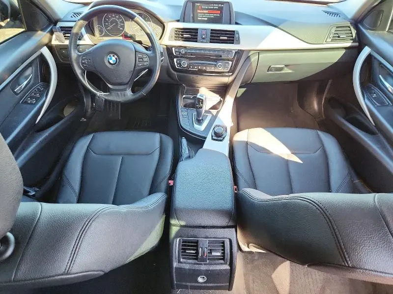 2018 BMW 320 I  