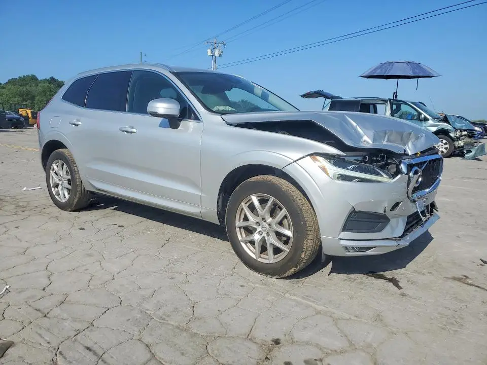 2021 VOLVO XC60 T5 MOMENTUM  