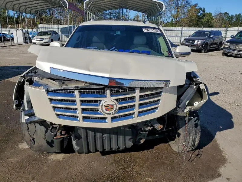 2014 CADILLAC ESCALADE LUXURY  