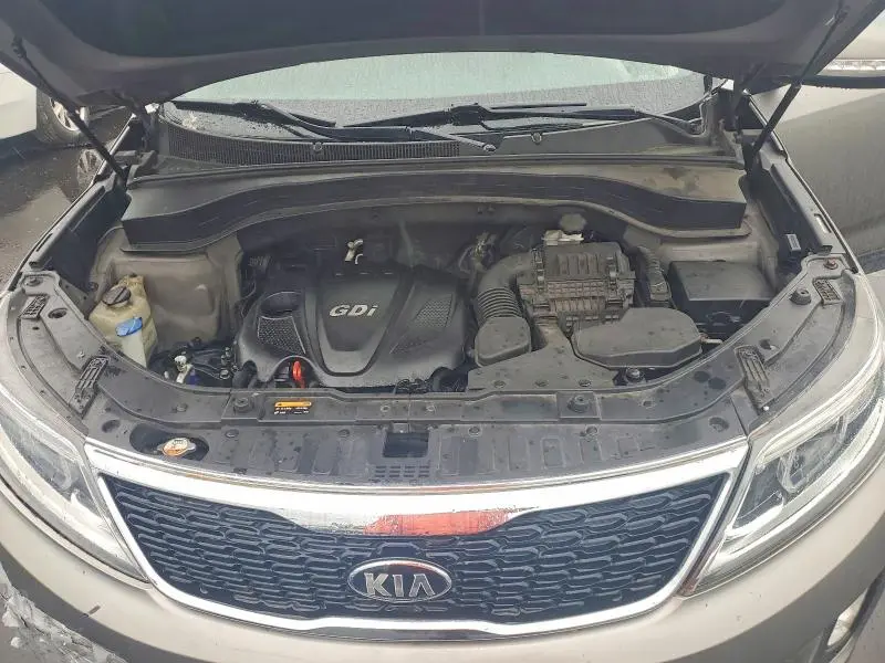 2015 KIA SORENTO LX  