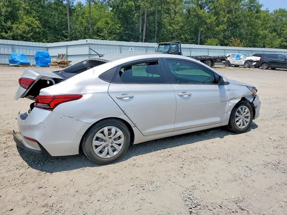 2022 HYUNDAI ACCENT SE  